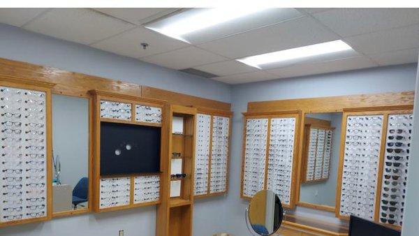 Optical Department (room 1 of 2)