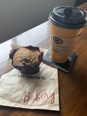 Banana nut muffin with their coffee --delectable!!