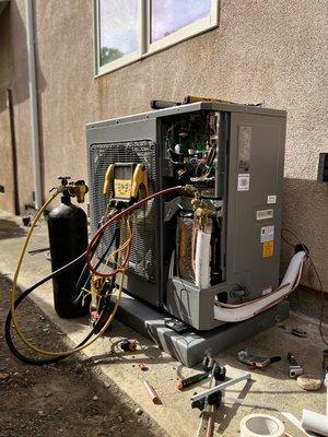 AC System, San Jose, HVAC Installation, Elecrical, Panel, Heater, California, Freon HVAC, Freon Filling, AC Repair, Furnace, Freon Service