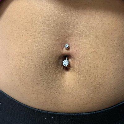 Belly Piercing (Naval)