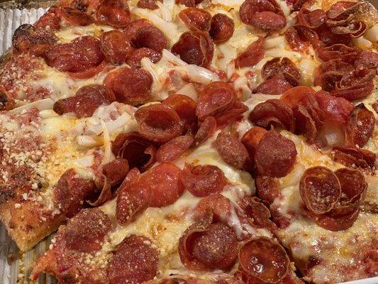 Medium pepperoni and onion