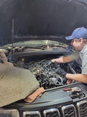 Jeep Grand Cherokee getting a new valve cover.