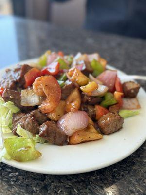 Steak cubes w peppers