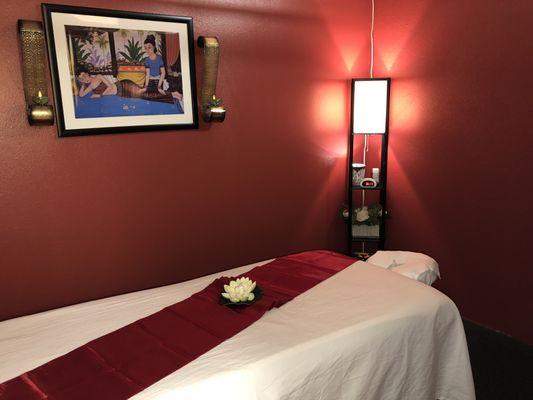 Single massage room.