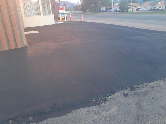 Sealcoating small parking lot