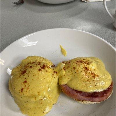 Eggs Benedict