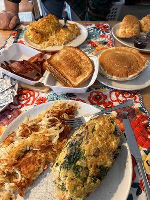 Market Side Omelet and Biscuit Omelet were both good! Just wish they'd included the Country Gravy for the Biscuit Omelet!