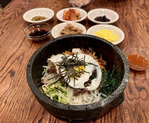 Dol sot bibimbap