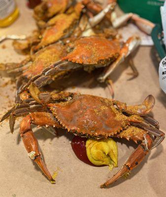 Crabs with my "secret" ketchup-mustard sauce. ;)