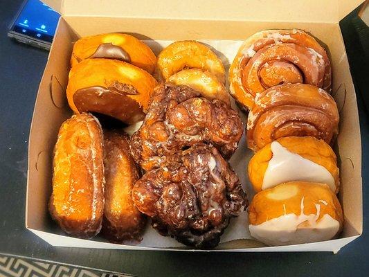 One Dozen of DELICIOUS