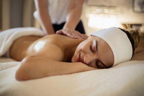 Ray: Massage & Wellness