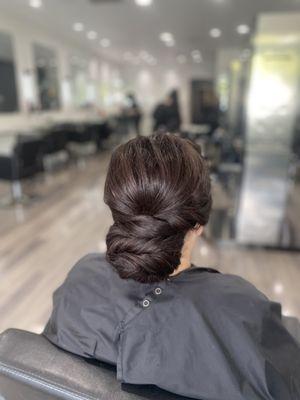 Updo on a hride