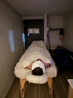 Mobile Massage Service 

Visited my client at a location chosen by him.