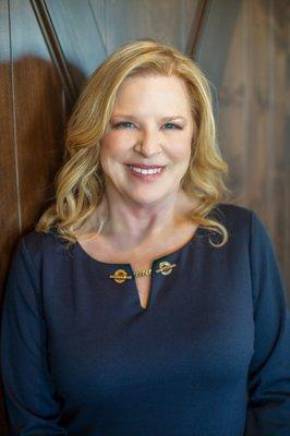 Laurie McCarty, helps Bakersfield with their real estate hopes and dreams!