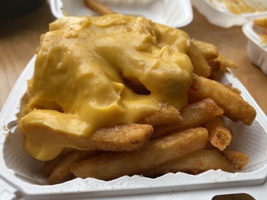 CHEESE FRIES