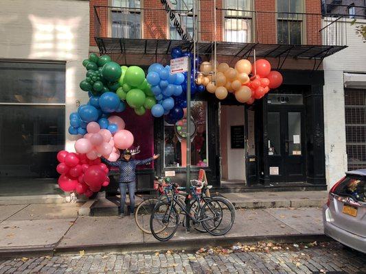 Cool funky Balloon garland NYC