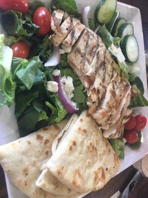 Greek salad added chicken