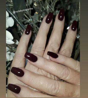 Dark red shellac acrylic nails