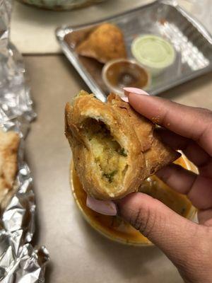 2 Piece Vegetable Samosa