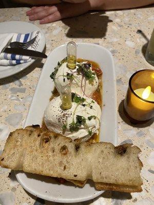 Burrata salad