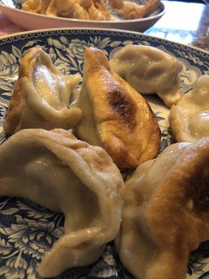 Peking Ravioli