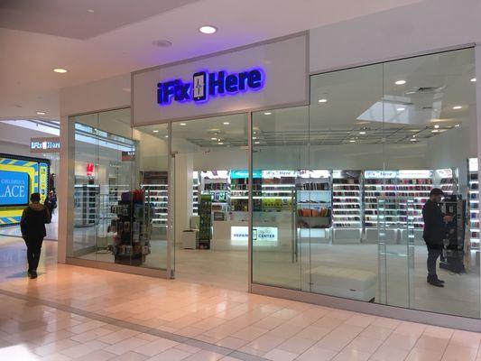 iFix Here store at Westfield Trumbull