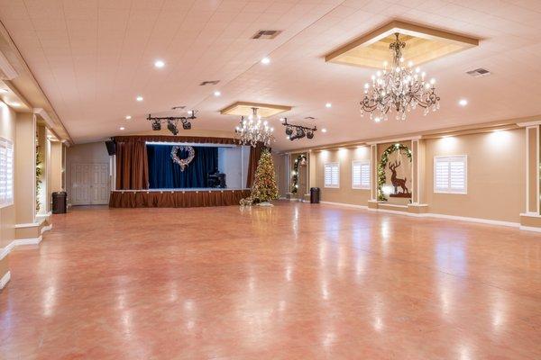 Recently remodeled ballroom & clubhouse