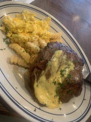 Steak and eggs w/seasoned fries!!