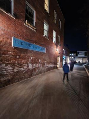 Restaurant is down an alleyway