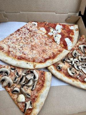 slices - 2 plain; 2 mushroom; 1 margherita