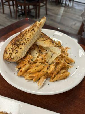 Penne Vodka with Chicken