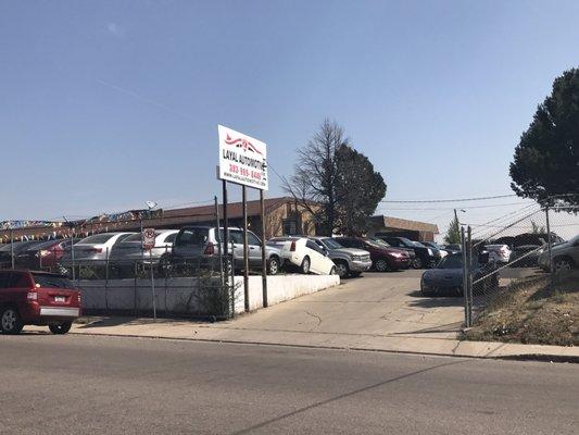 Very unkept used car lot! Majority of the vehicles have a ton of hail damage or just raggedy looking!