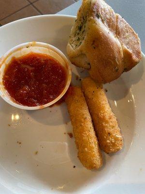 Garlic knot & mozzarella sticks