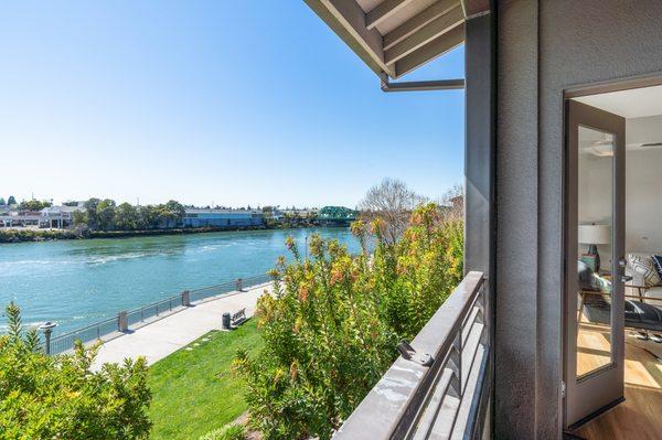 Waterfront Jingletown Estuary Townhome listed by Anne Feste