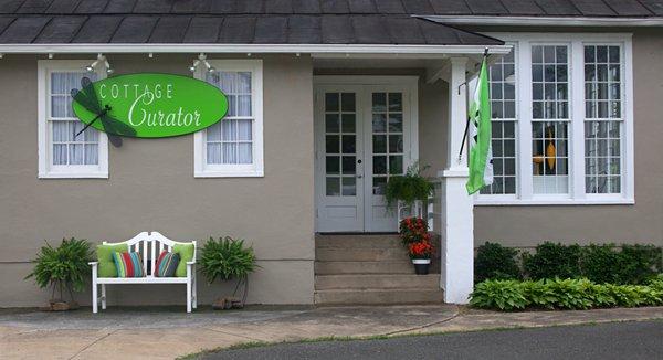 Exterior view of Cottage Curator art gallery in Sperryville, VA