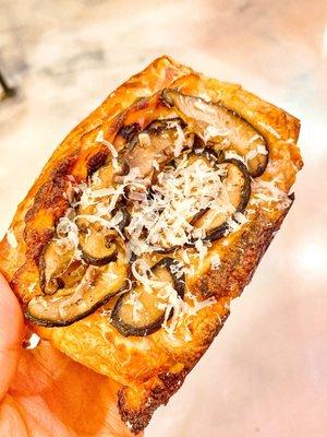 Mushroom tartine