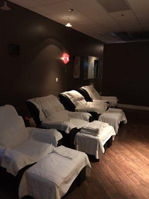 Best massage place in elk grove CA 95757