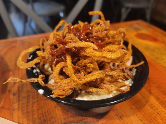 Pulled Pork Mac n Cheese.  With heading onion strings.  $10