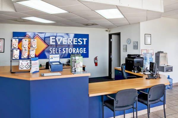 Everest Self Storage