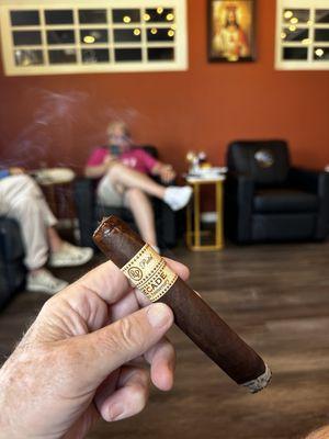 great big lounge to enjoy a Rocky Patel