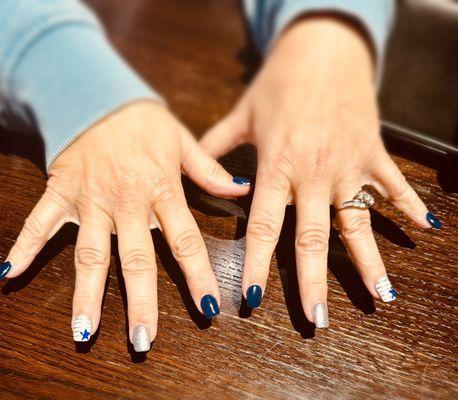 Here are my #dallascowboy nails! Game ready!