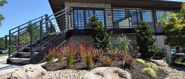 Exterior view Oregon City dentist Beavercreek Dental office building