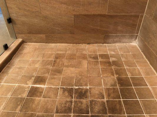 Grout Solutions the #1 company for shower restoration in the Carolinas

*All work is backed by a ONE YEAR warranty