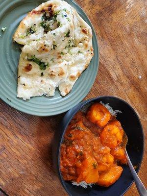 Garlic Naan and shrimp vindaloo.. amazing!!!