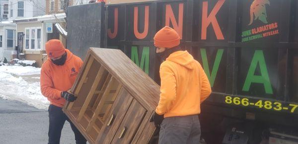 Replacing old furniture with new furniture? Contacting Junk Gladiators for your removal needs.