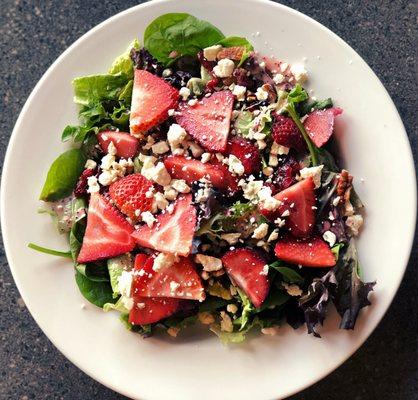 Strawberry Pecan Salad