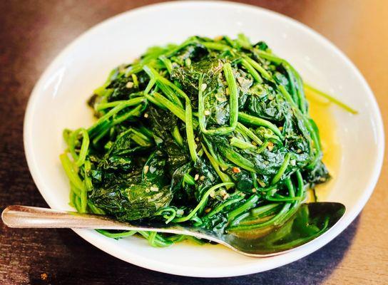 Sautéed garlic spinach