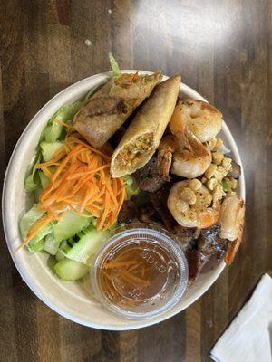 Pork noodle bowl with added shrimp