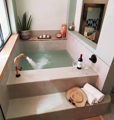 Many rooms have natural mineral spring soaking tubs included