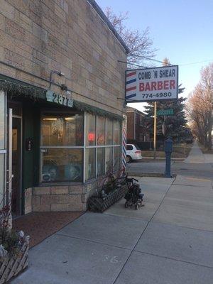 Comb'n Shear Barber Shop